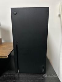 Xbox Series X - con joystick e accessori