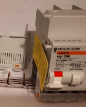 MERLIN GERIN 26597 Blocco differenziale