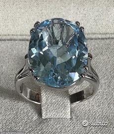 ANELLO ORO BIANCO 18kt. CON GRANDE TOPAZIO AZZURRO