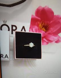 Anello Pandora corona scintillante