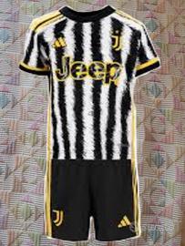 completo calcio juventus 