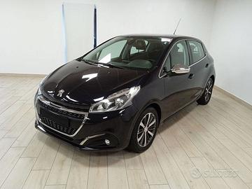Peugeot 208 PureTech 82 5 porte Allure
