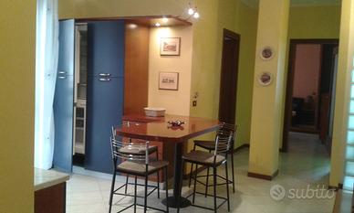 App .arredato con terrazzo vicino via Cattaneo