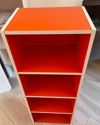 Libreria arancione