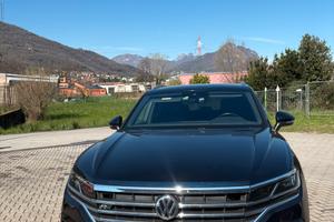 Volkswagen Touareg R-line