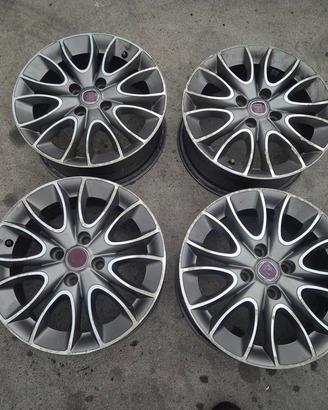 Cerchi In Lega Da 15" Per Fiat Grande Punto Evo