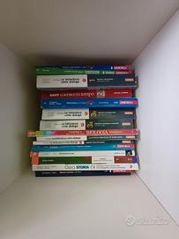 Libri scolastici delle superiori