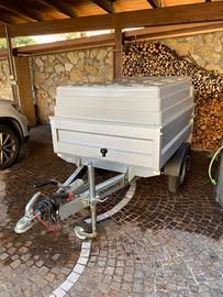 Rimorchio con freno e coperchio ABS - 750kg -