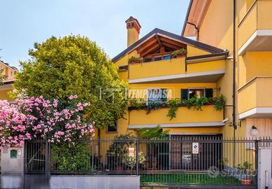 VILLA INDIPENDENTE DI 278 MQ CON GIARDINO PRIVATO