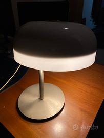 Lampada da tavolo Giotto Stoppino-Valenti