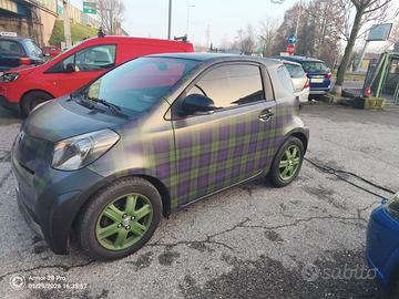 Toyota iQ  1.0 cambio robotizzato