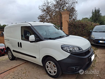 Fiat Doblo' 1.6 mtj 105cv climatizzatore 3 POSTI