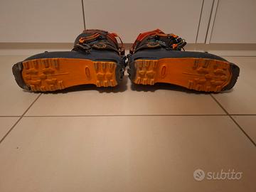 scarponi sci alpinismo Atomic