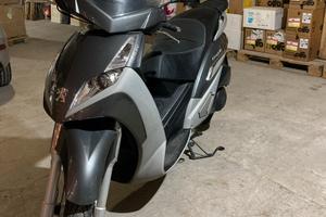 Peugeot Geopolis scooter 125