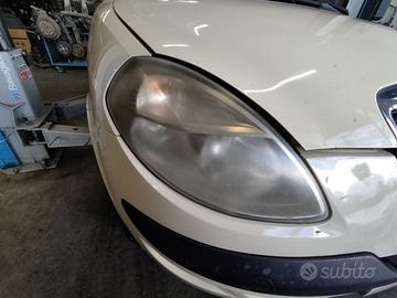 Proiettore destro LANCIA YPSILON del 2006