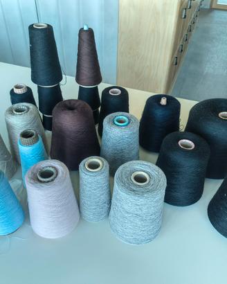 Filati di lana misti, lana merlino, cashmere
