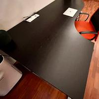 Scrivania Gallant Ikea