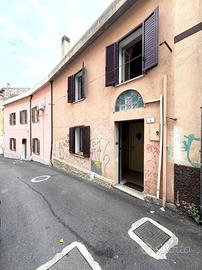 3 LOCALI A NUORO