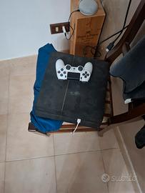 play station 4 originale e funzionante