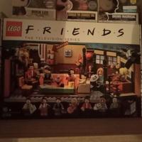 Lego Friends central perk