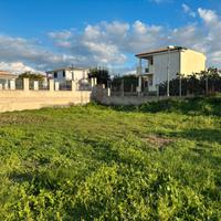 Terreno edificabile vicino al paese