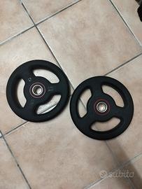 Coppia dischi 5 Kg gommati con maniglie foro 28