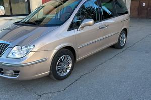 Lancia Phedra 170 cv