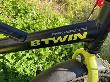 Bici bimbo btwin dark hero 500