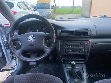 VW PASSAT 1.9 TDI SW UNICO PROPRIETARIO INDISTRUTT