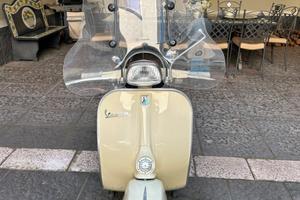 Per gli amatori delle vespe d'epoca