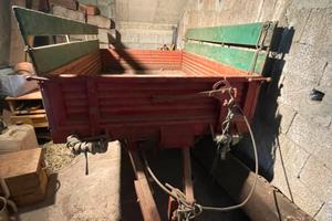 Carrello agricolo per trattore