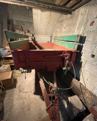 Carrello agricolo per trattore