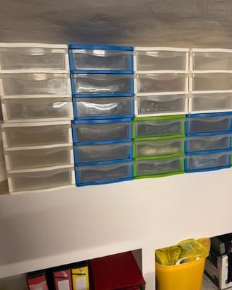 Cassettiera Tontarelli in plastica con 3 cassetti