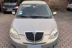 Lancia ypsilon 3 porte