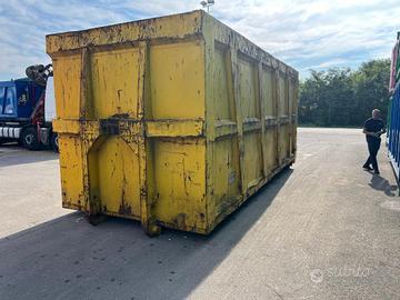 CONTAINER SCARRABILE USATO A CIELO APERTO