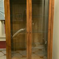 Vetrinetta in noce massello 