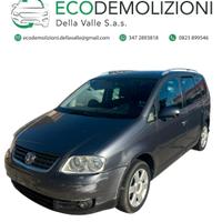 RICAMBI VOLKSWAGEN TOURAN 2004 2.0 DIESEL 100KW