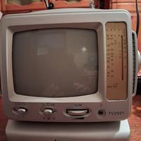 tv in bianco e nero portatile