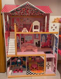 Casa delle bambole in legno