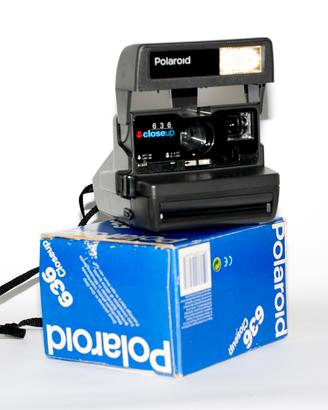 Polaroid 636 CloseUp con scatola originale