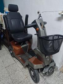 Scooter elettrico per disabili Shoprider 4 ruote
