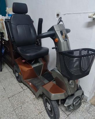 Scooter elettrico per disabili Shoprider 4 ruote
