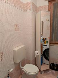 Mobile a colonna per bagno