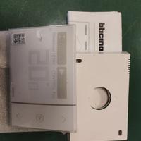ermostato BTicino Smarther bianco da parete