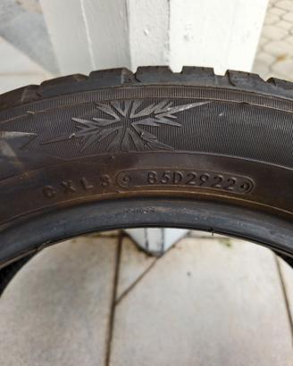 4 gomme invernali toyo 195/55 R16 91H