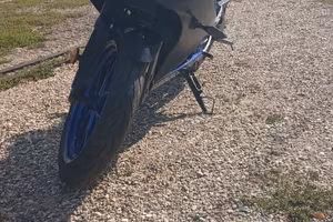 Yamaha YZF-R125 2022 a 3.500 € trattabili 
