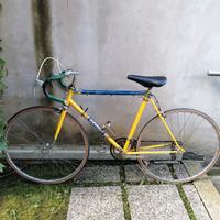 Bici corsa e città 