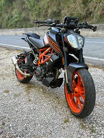 KTM Duke125 - 7.500km - Accessoriata