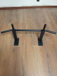 Barra per trazioni da parete