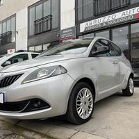 LANCIA Ypsilon 1.0 Hybrid PROMO